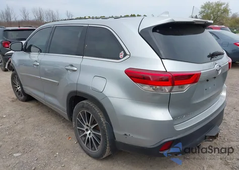 2018 Toyota Highlander Se из США, поврежденный, VIN 5TDJZRFH3JS903348